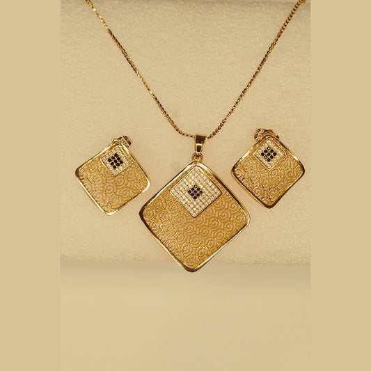 Royal Mosaic 1K Gold-Plated Necklace Set – Black Stone Edition