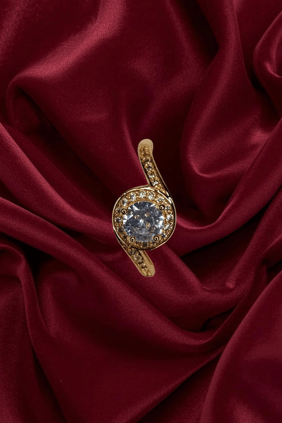 Royal Sparkle Gold-Plated Crystal Ring