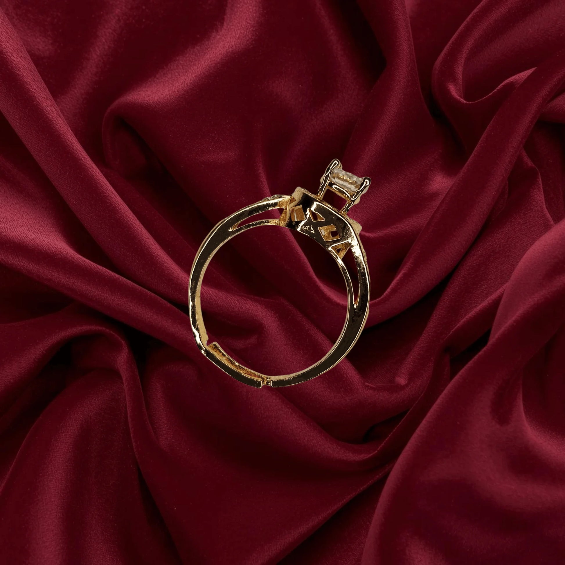 Royal Sparkle Gold-Plated Crystal Ring