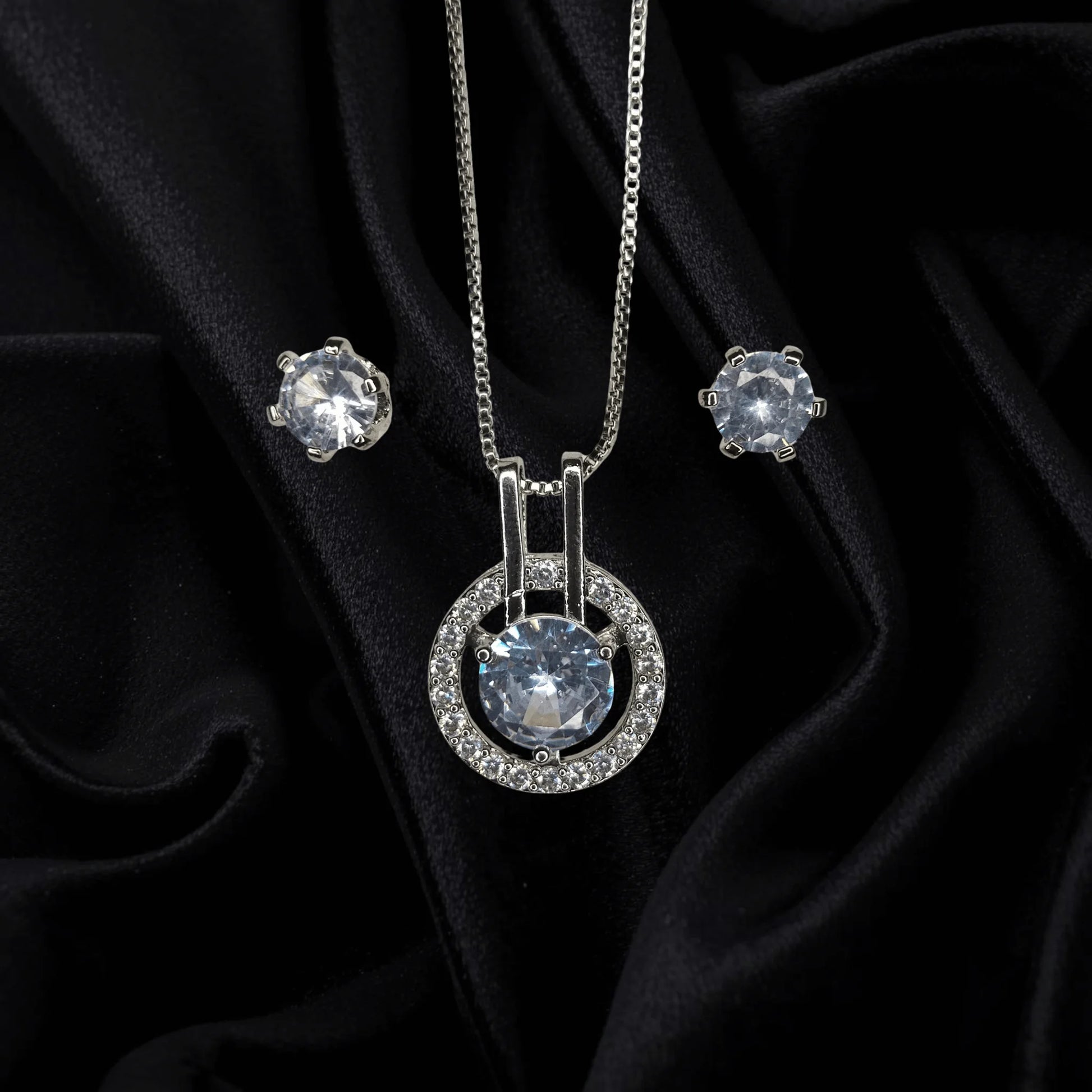 Classic Crystal Pendant Set